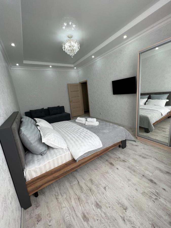 Уютная Квартира На Expo-Smart Замок Apartamento Astana Exterior foto