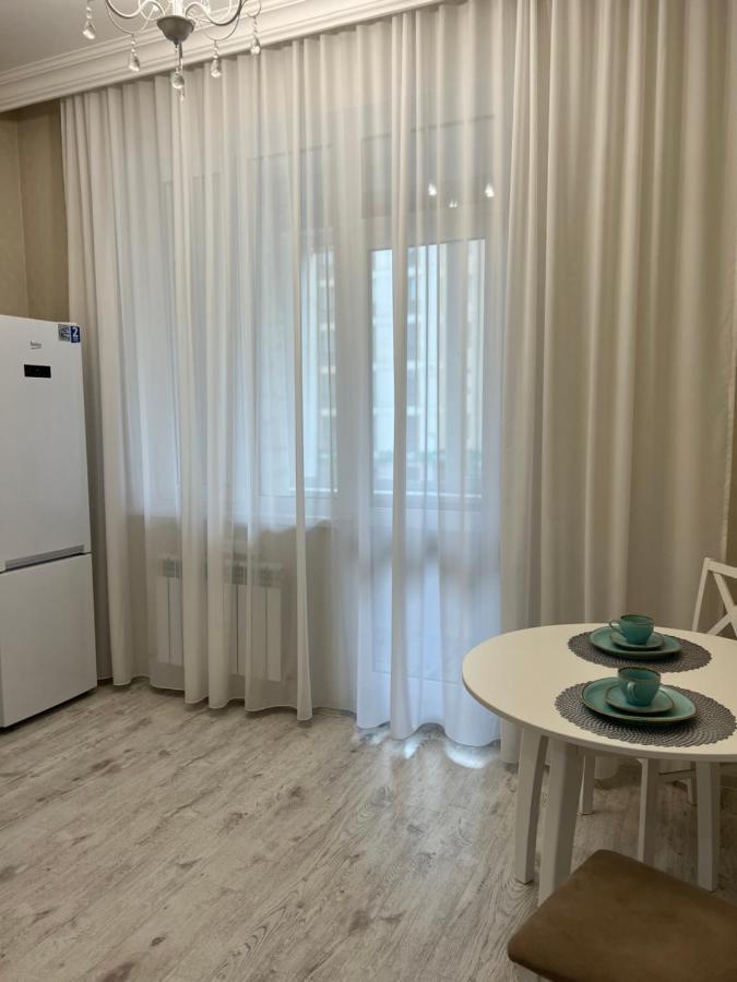 Уютная Квартира На Expo-Smart Замок Apartamento Astana Exterior foto